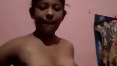 Cute Kolkata Girl Nude Selfie