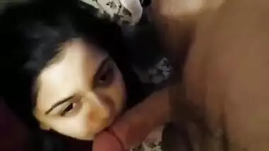 Cute Indian Airtel Call Center Girl Giving Blowjob