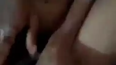 Indian penis riding MMS sex movie