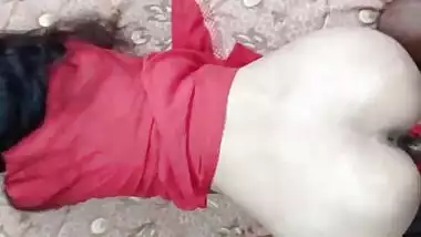 चाचा के मोटे लंड से भतीजी की चूत चुदाई