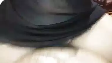 स्कूल टीचर ने स्टूडेंट की माँ को चोदा