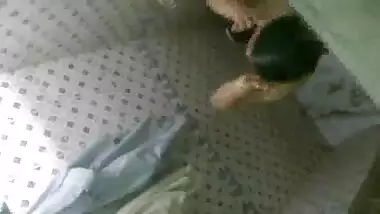 Sexy Tamil Girl Singing While Bathing