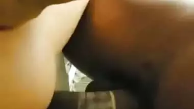 Sexy IT babe from Noida enjoys threesome sex with boss