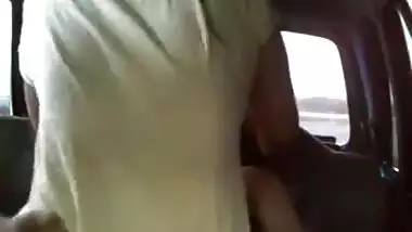 Mumbai college teen lovers hardcore fuck in running car