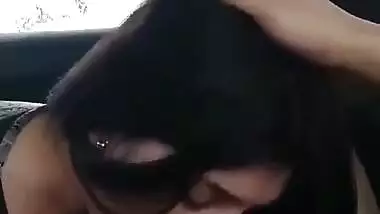 Desi Grl Sucking Boss Dik in Car