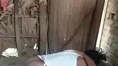 Mallu Bhabhi Outdoor Hard Fucking For Money