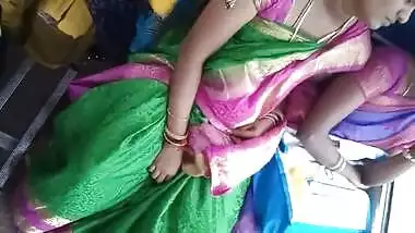 Tamil hot young married aunty boobs and navel in bus part:2