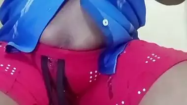 Tamil Aunty Masterbating Part-1