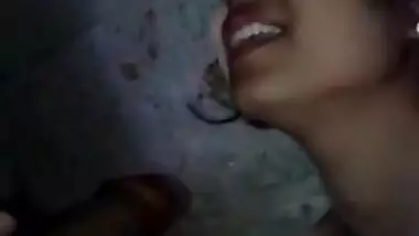 Desi Girl Giving Blowjob to Lover in bathroom with talking Must Watch