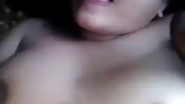 Horny Indian Girl Masturbating And Fingering