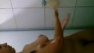 Punjabi Babe In Shower MMS - Movies.