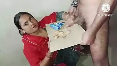 Chubby bhabhi sex blowjob and cum biscuit eating