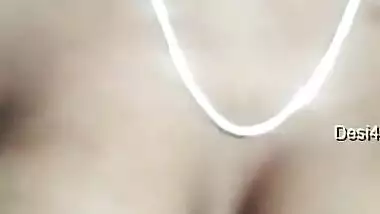 Sexy Desi Clg Girl Showing Her Boobs To Lover On Video Call