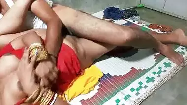 पति के बदले सौतेला भाई से चूत चुदवाई