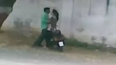 Lyari Karachi Pakistan Side Road Sex Caught From Mobile