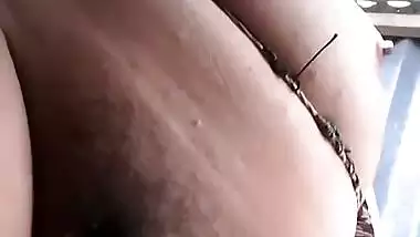 Village bhabhi exposing big boobs and pussy