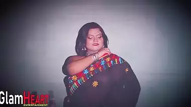 Exclusive- Sexy Desi Model Rohini Photo Shoot Video