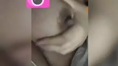 Horny Paki Bhabhi Showing Her Big Boobs