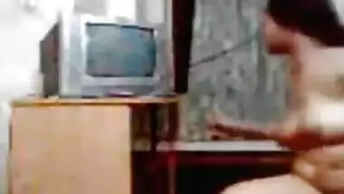 This woman is SEXY, I like the white bra and...