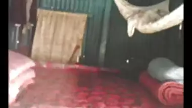देसी - सेक्सी सेक्सी वीडियो सेक्सी वीडियो जोड़े के बेडरूम में कमबख्त
