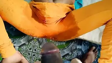 Tamil bhabhi squirts in bed hard fucking in devar