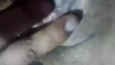 Desi Bhabi Showing Pussy