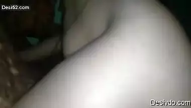 Desi village bhabi sexy doggy fucking