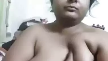 Indian whore spends night with online clients showing off her coconuts